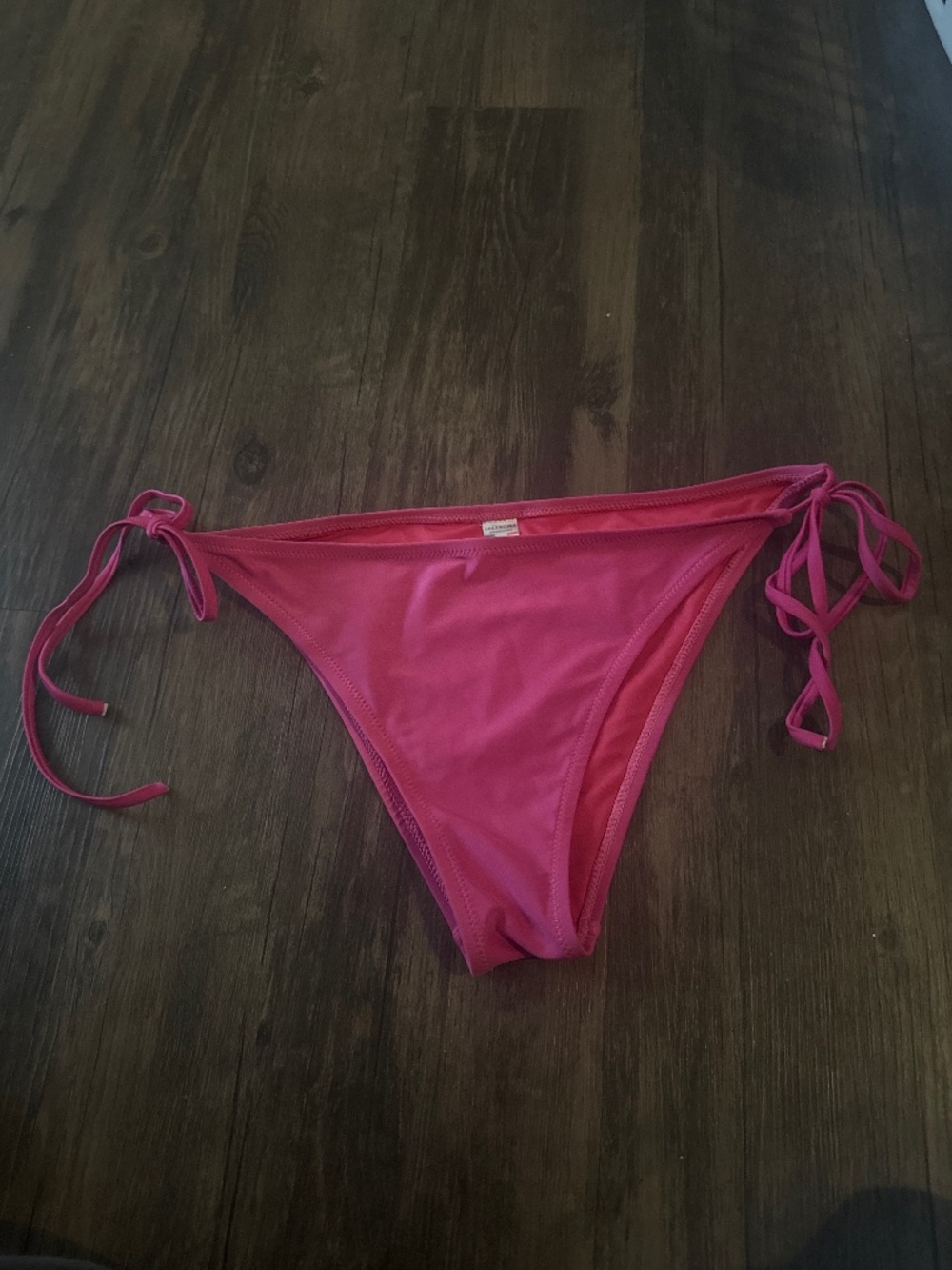 swim suit bottoms